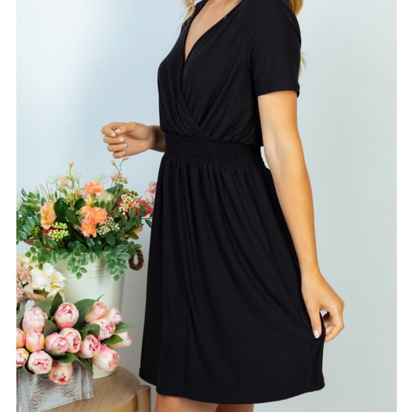 Black Dress - Picture 5 of 5